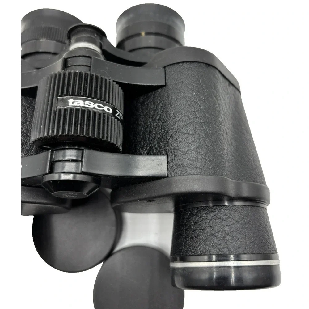 Tasco 4000 7 x 35 mm Zip Focus Binoculars 420 ft/1000 yds with lens covers/bag